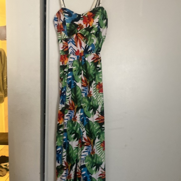 2 cute Rompers - Picture 2 of 7